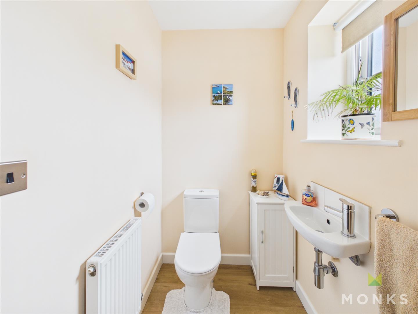 28 Leek Street, Shrewsbury, SY4 5EP For Sale